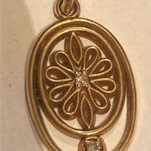 Rare 10k solid gold Avon team leader charm